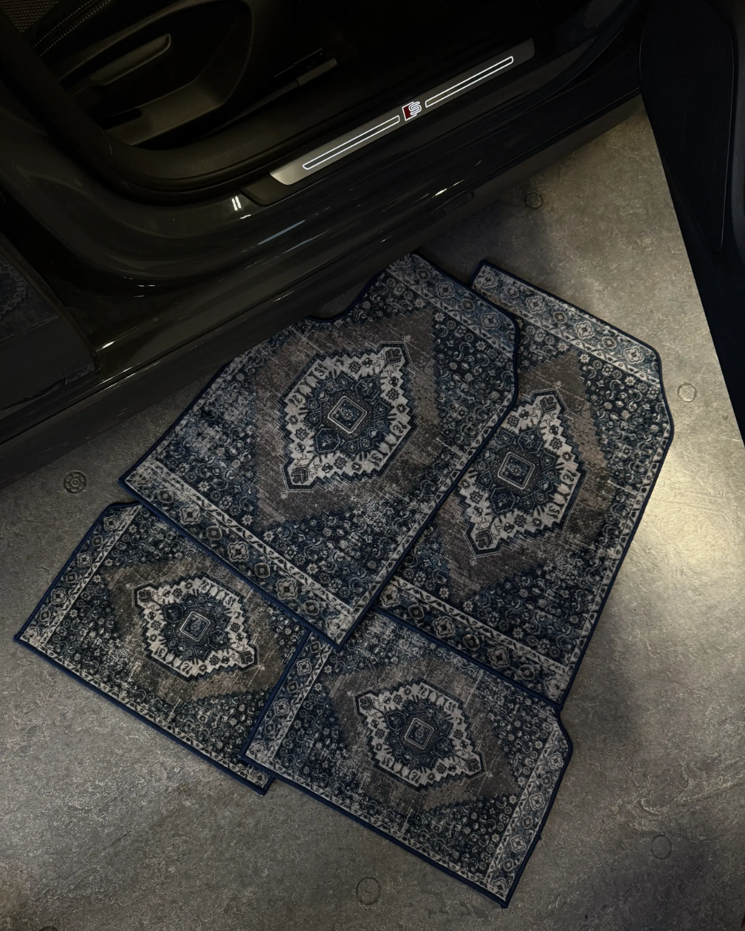 Maristhan Jireh - Jogo de Tapetes Automotivos Premium